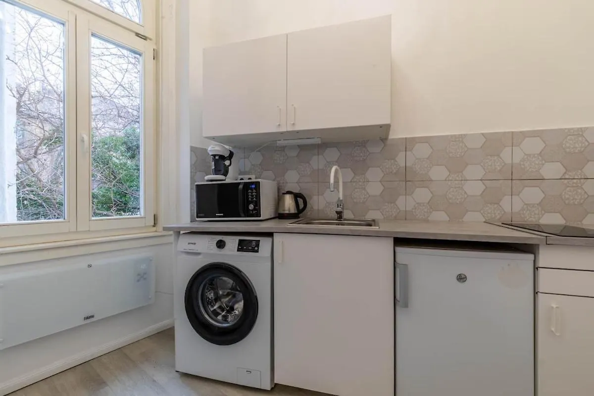 Comfort Residence B Budapest 0*,  Hungary